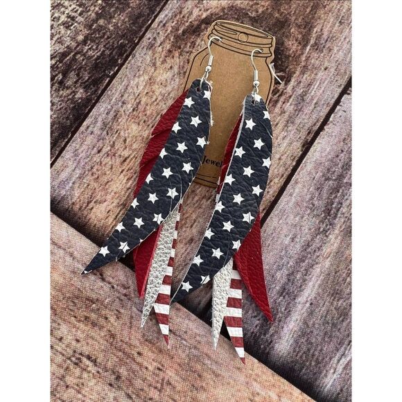 USA Fringe Feather Earrings - Picture 1 of 1